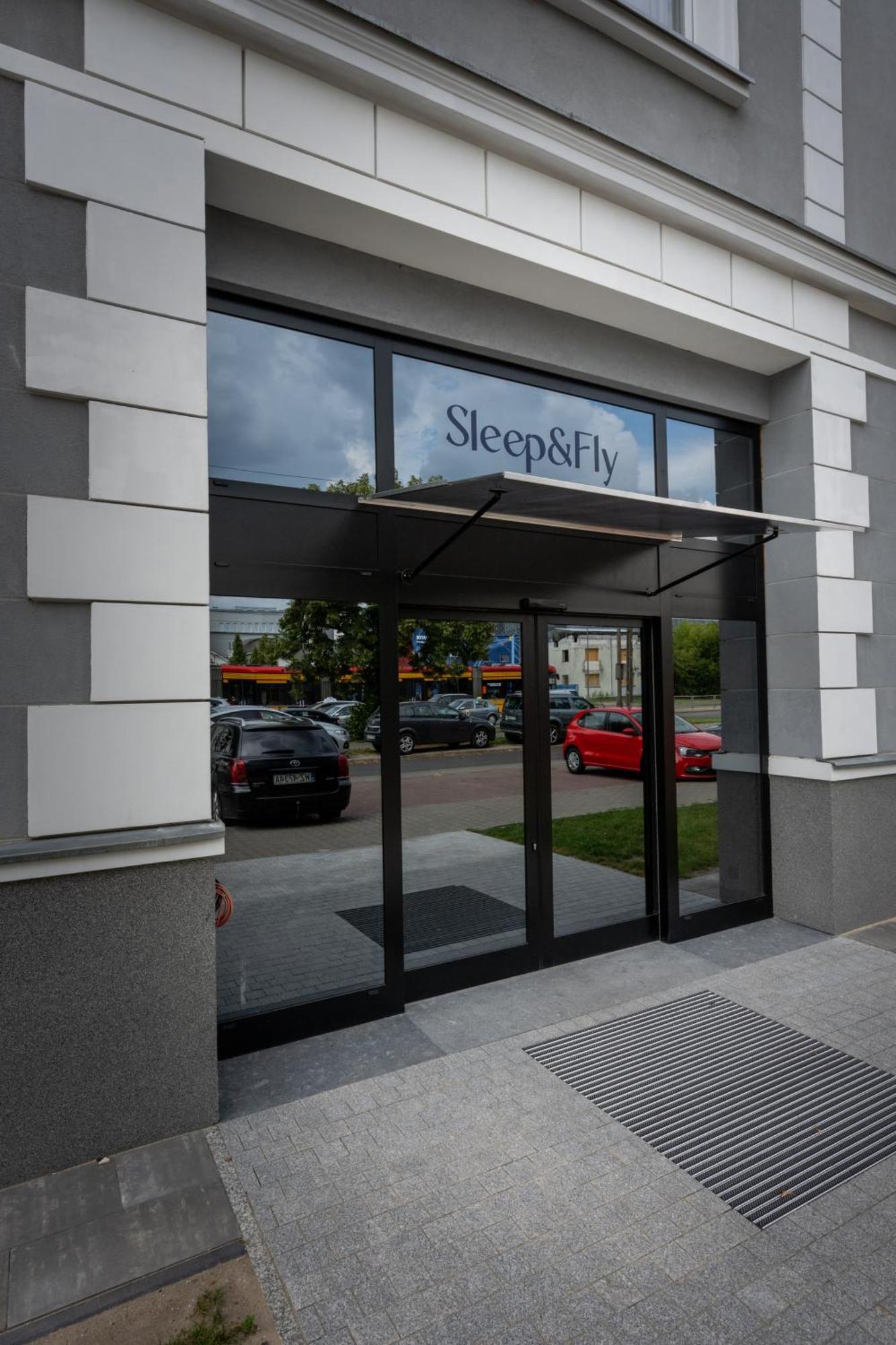 Sleep&Fly Okecie Warsaw Airport Bed & Breakfast Dış mekan fotoğraf